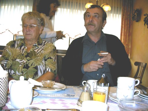 2ftr006.jpg
