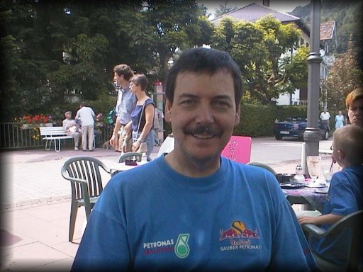 Aut52506.jpg